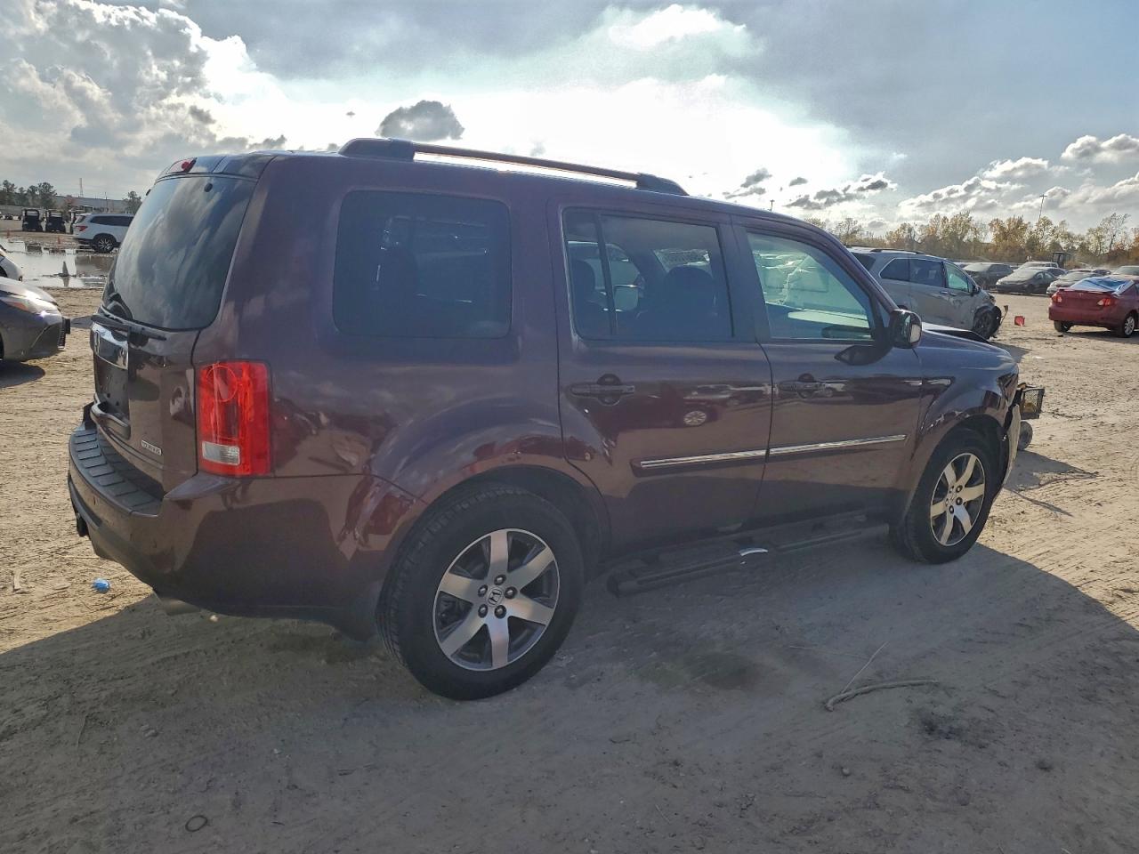 2013 HONDA PILOT TOURING photo 3