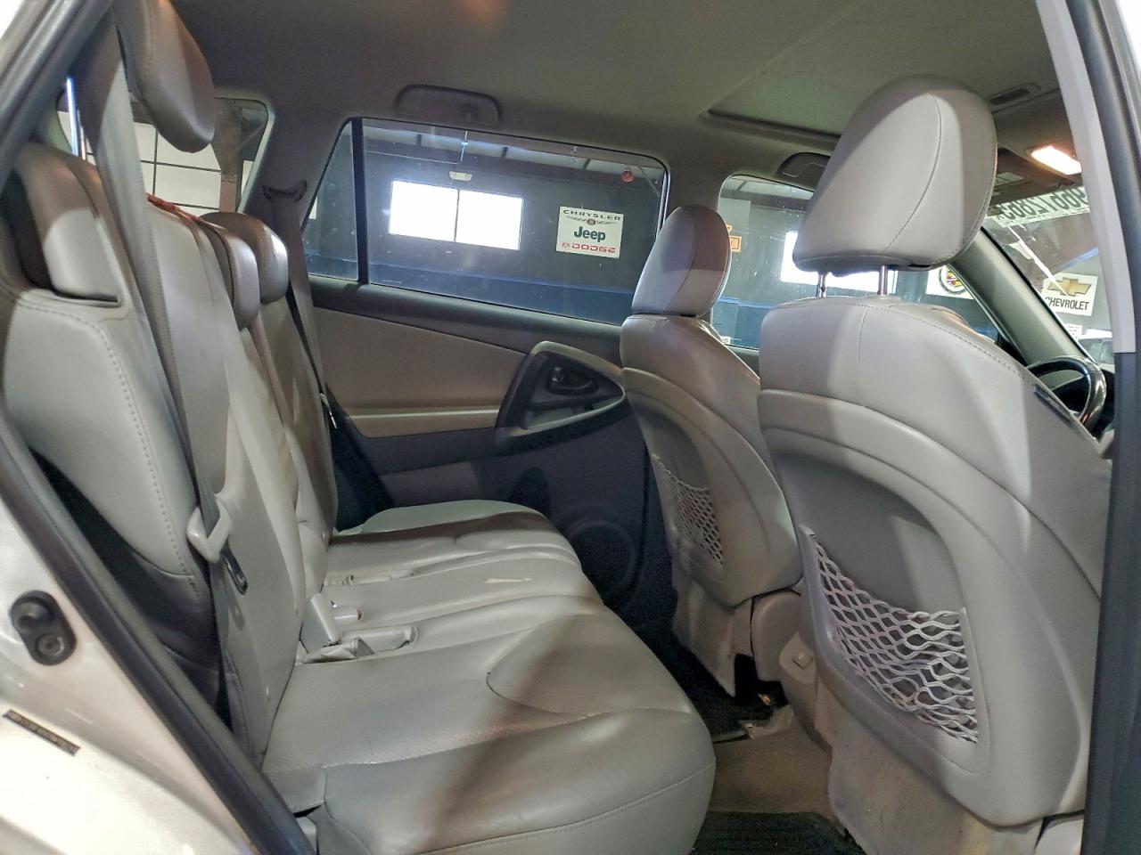 2011 TOYOTA RAV4 LIMITED photo 11