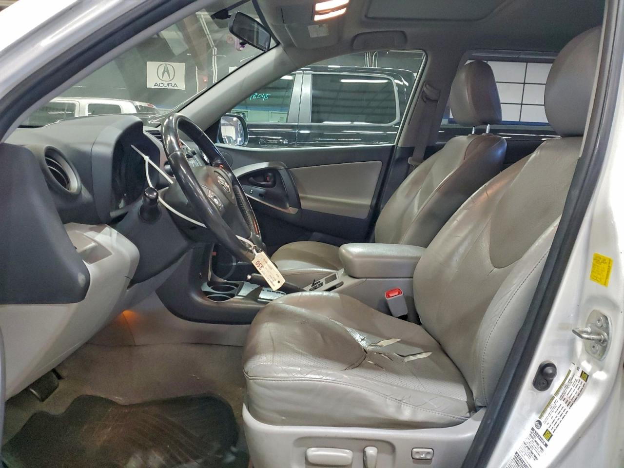 2011 TOYOTA RAV4 LIMITED photo 7