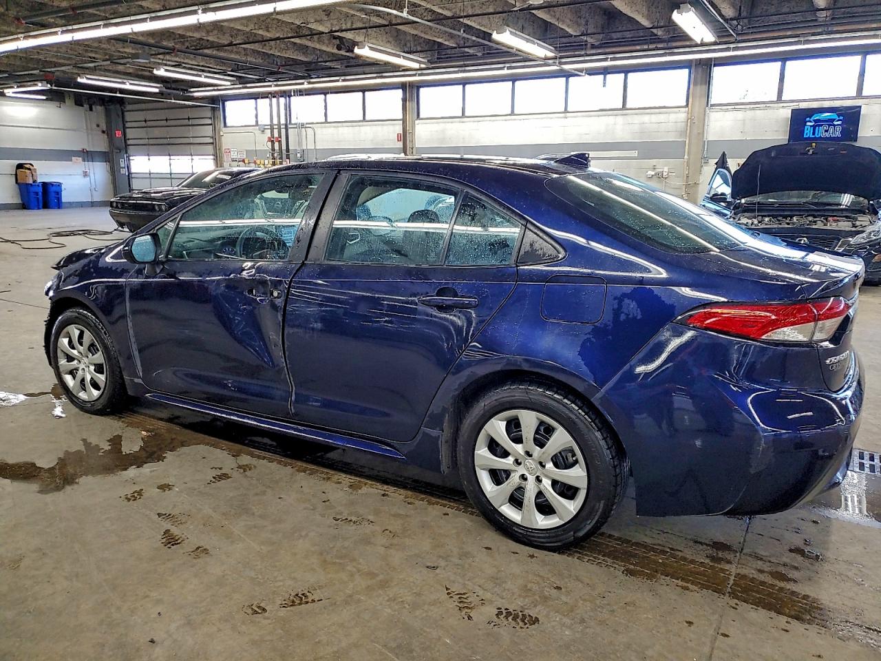 2020 TOYOTA COROLLA LE photo 3