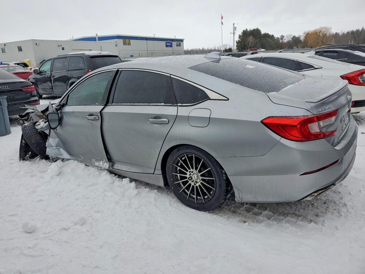 2018 HONDA ACCORD SPORT photo 2