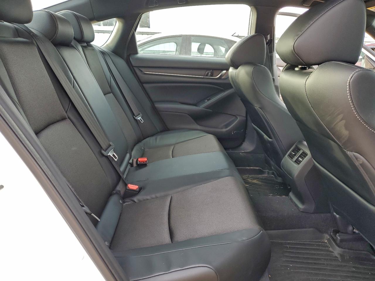 2018 HONDA ACCORD SPORT photo 10
