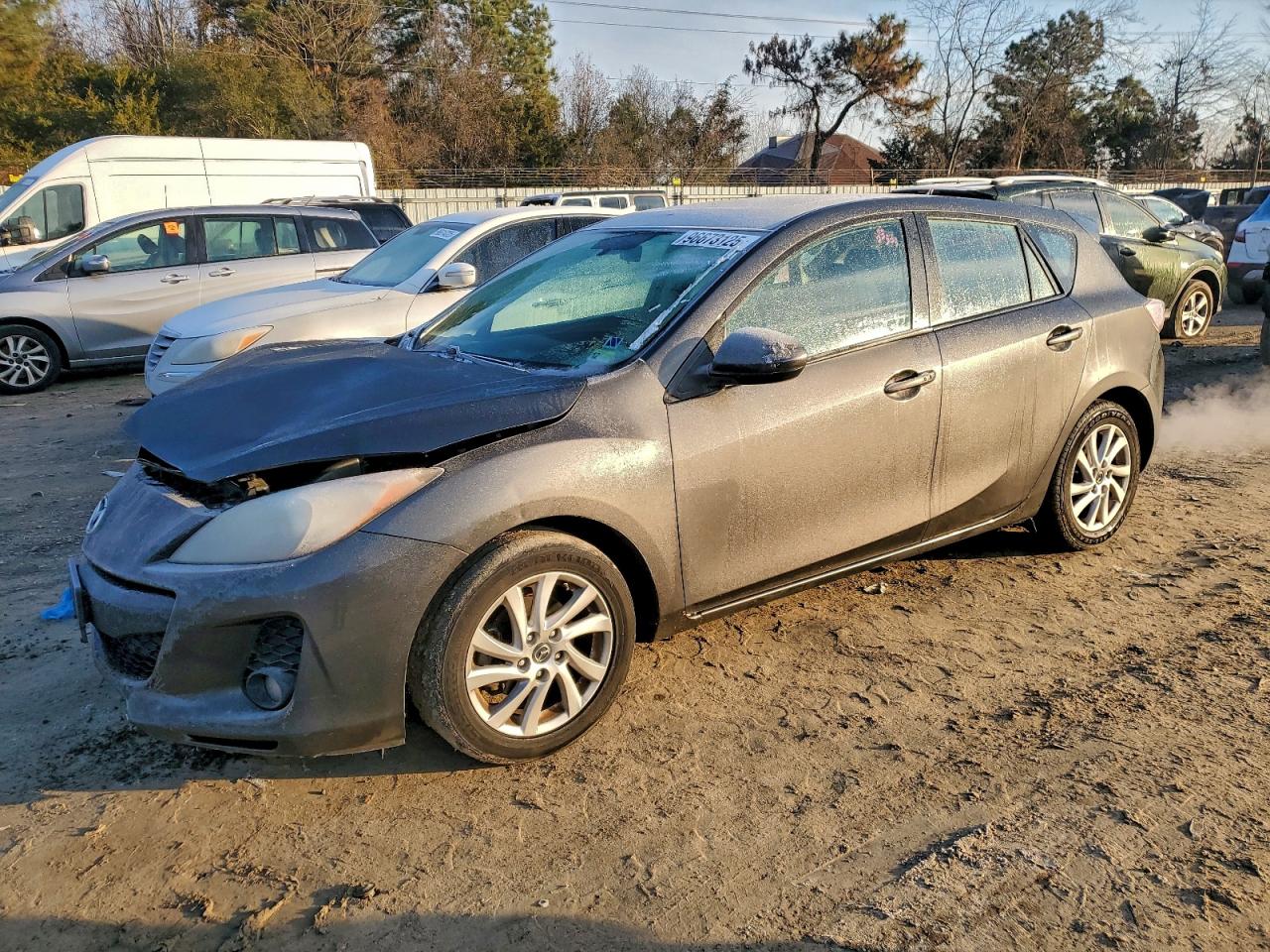 2013 MAZDA 3