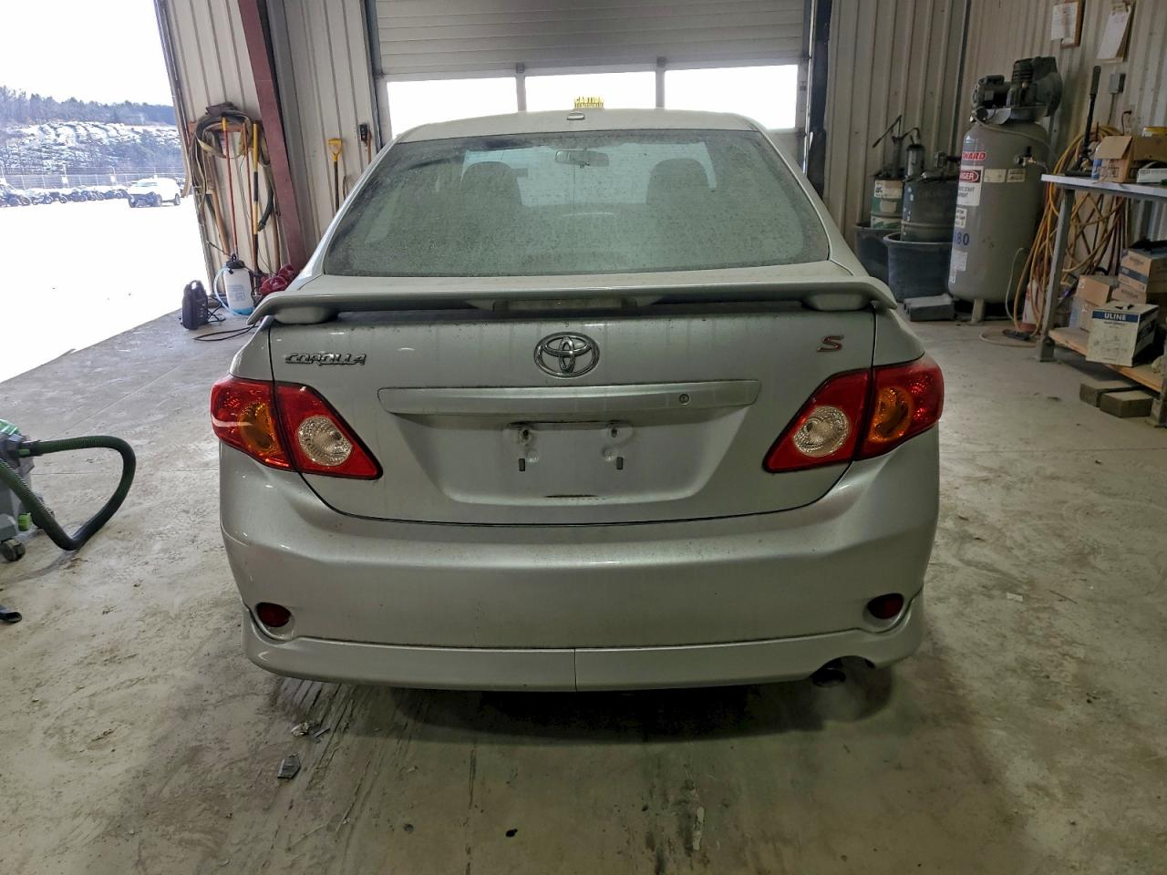 2010 TOYOTA COROLLA BASE photo 6