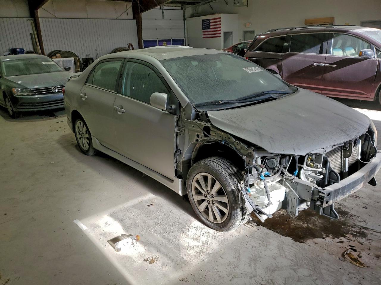 2010 TOYOTA COROLLA BASE photo 4