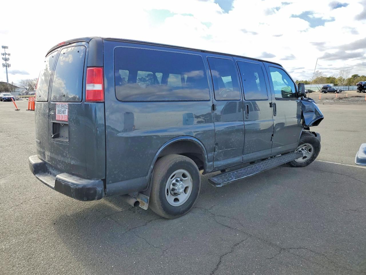 2017 CHEVROLET EXPRESS G3500 LS photo 3