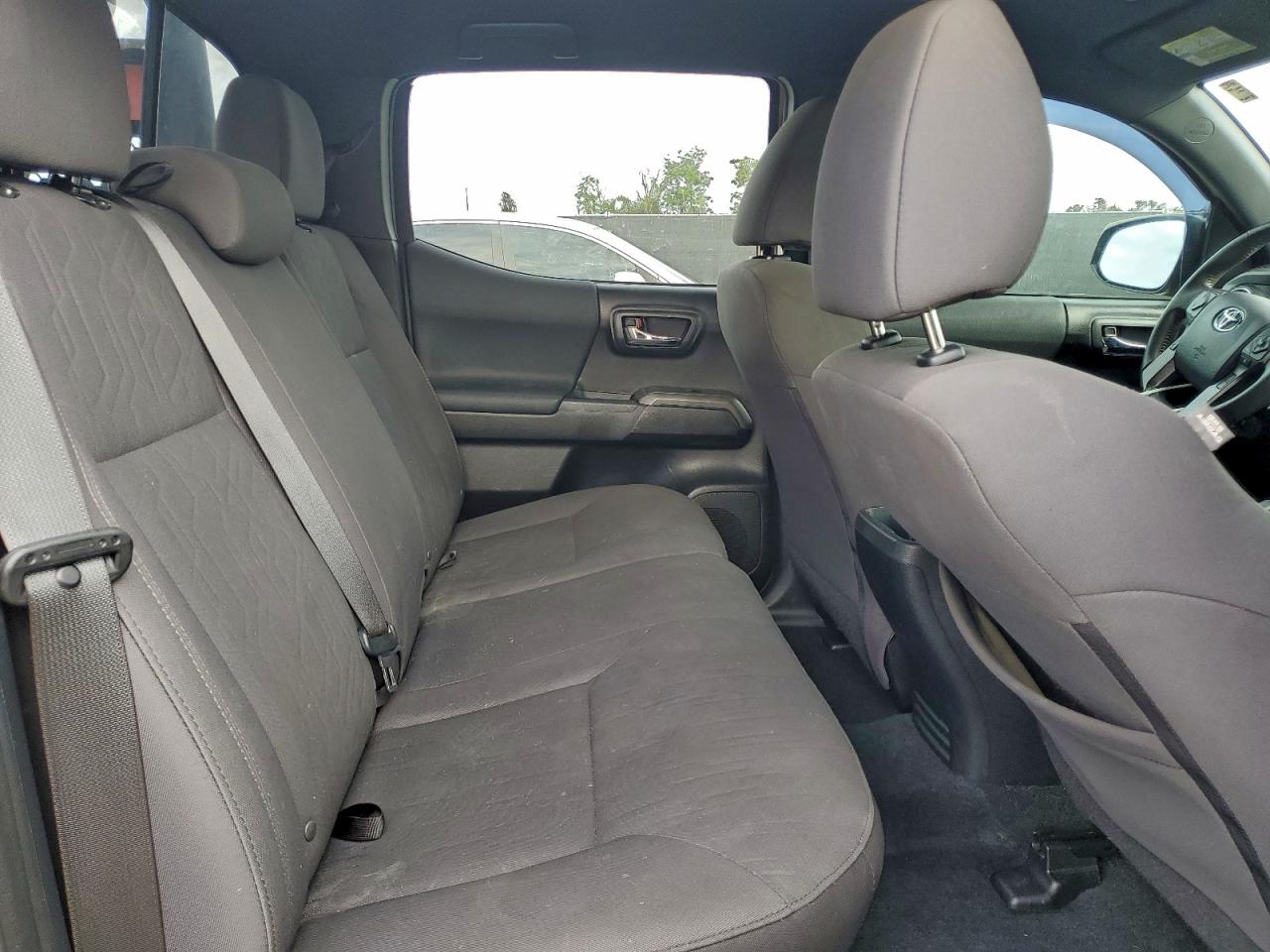 2019 TOYOTA TACOMA DOUBLE CAB photo 10