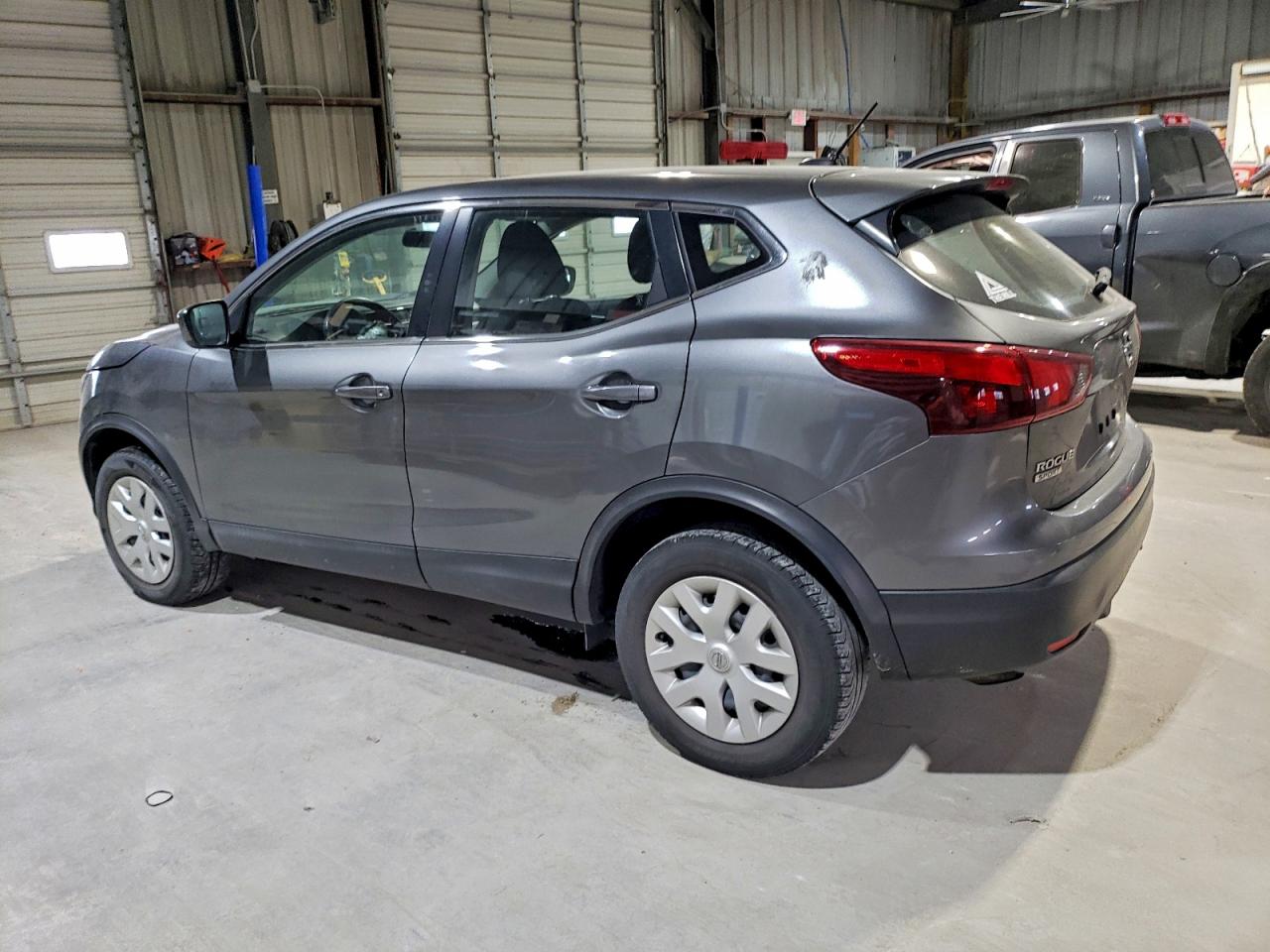2019 NISSAN ROGUE SPORT S photo 2