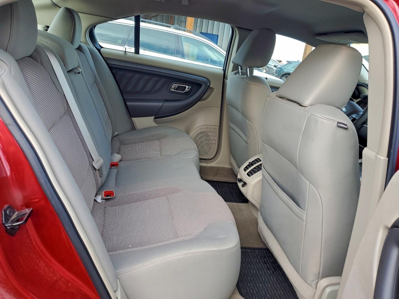 2011 FORD TAURUS SEL photo 10