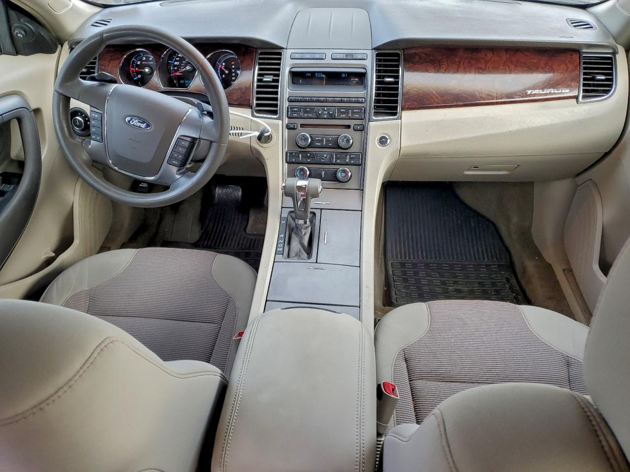 2011 FORD TAURUS SEL photo 8