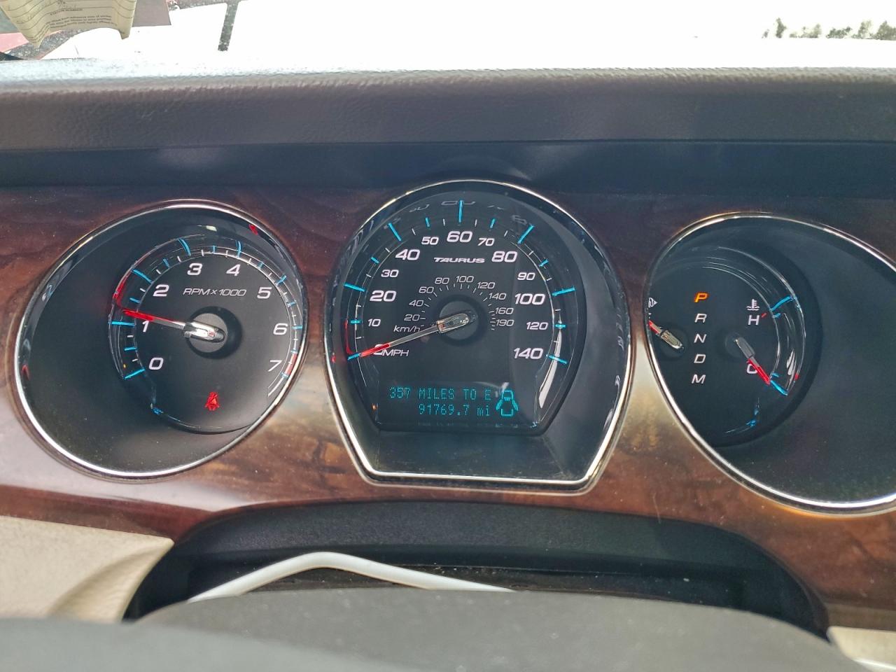 2011 FORD TAURUS SEL photo 9