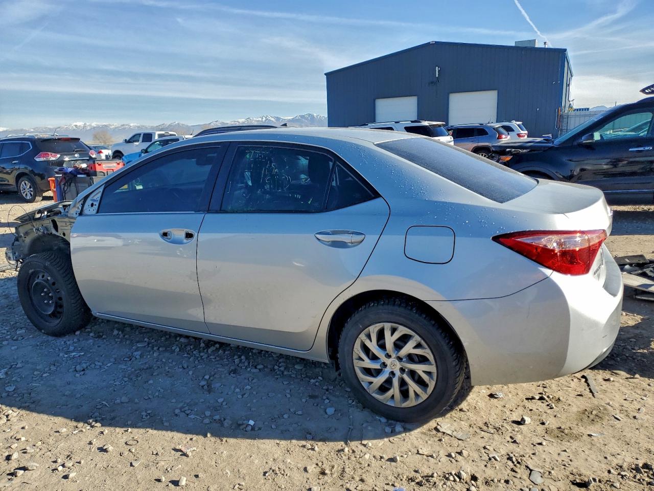 2019 TOYOTA COROLLA photo 2