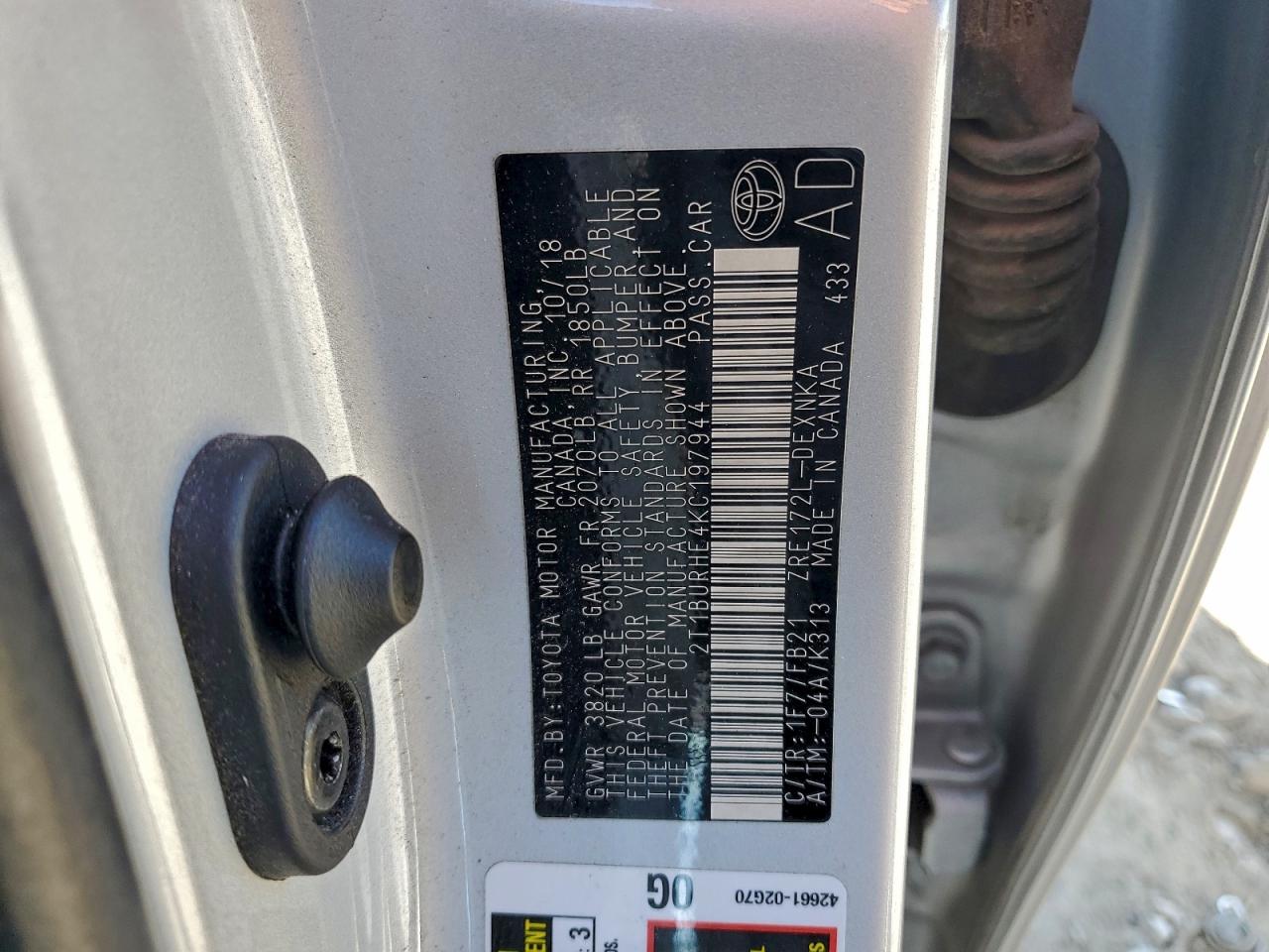 2019 TOYOTA COROLLA photo 13