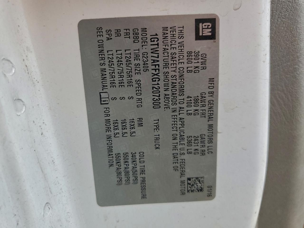2016 GMC SAVANA G2500 photo 13