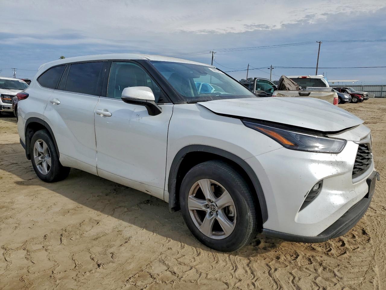 2022 TOYOTA HIGHLANDER L photo 4