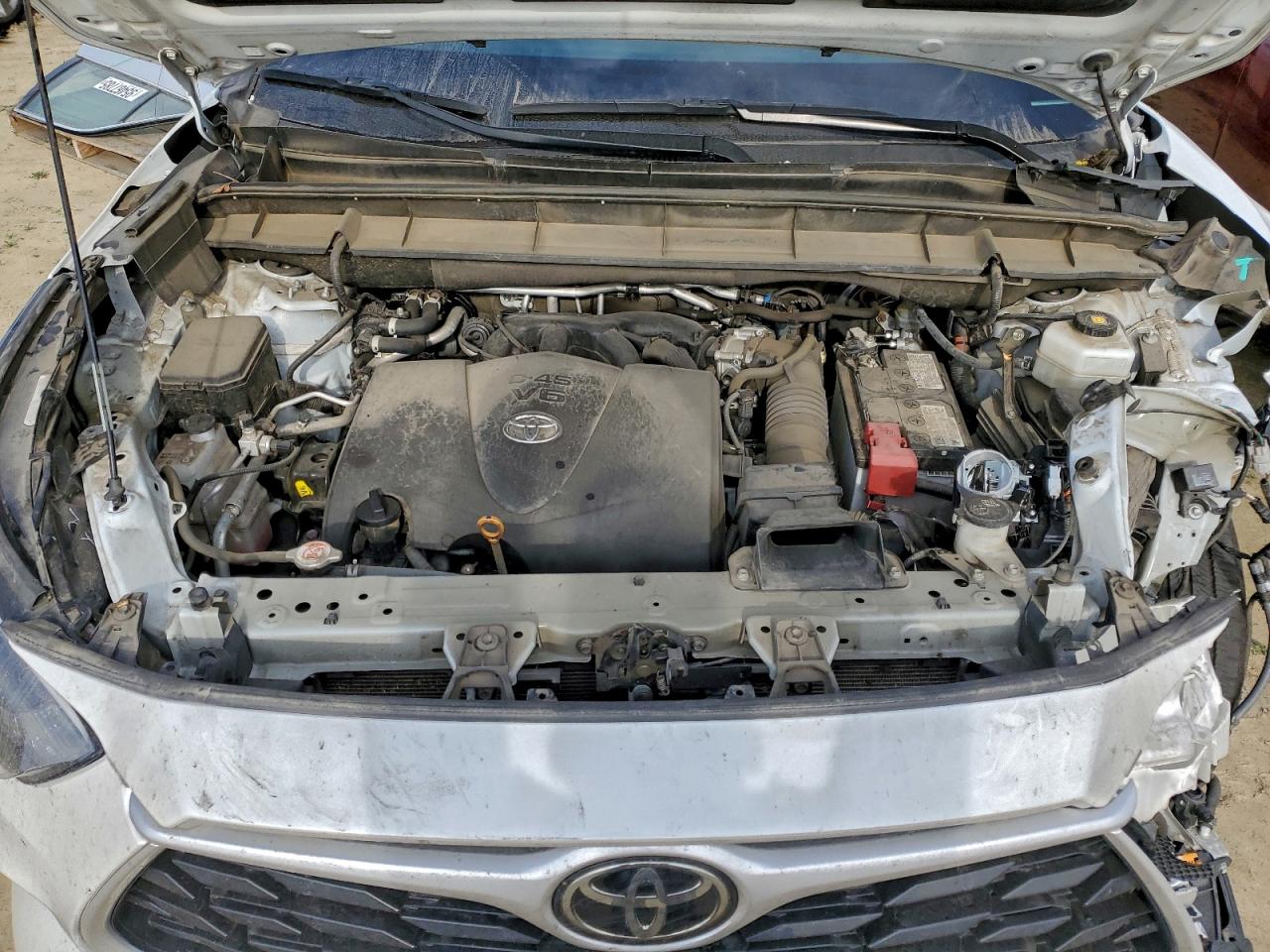 2022 TOYOTA HIGHLANDER L photo 12
