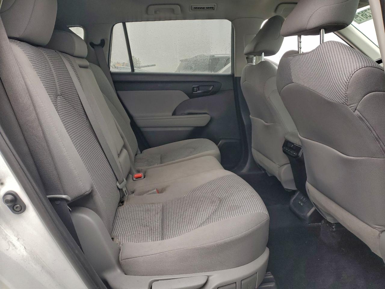 2022 TOYOTA HIGHLANDER L photo 11
