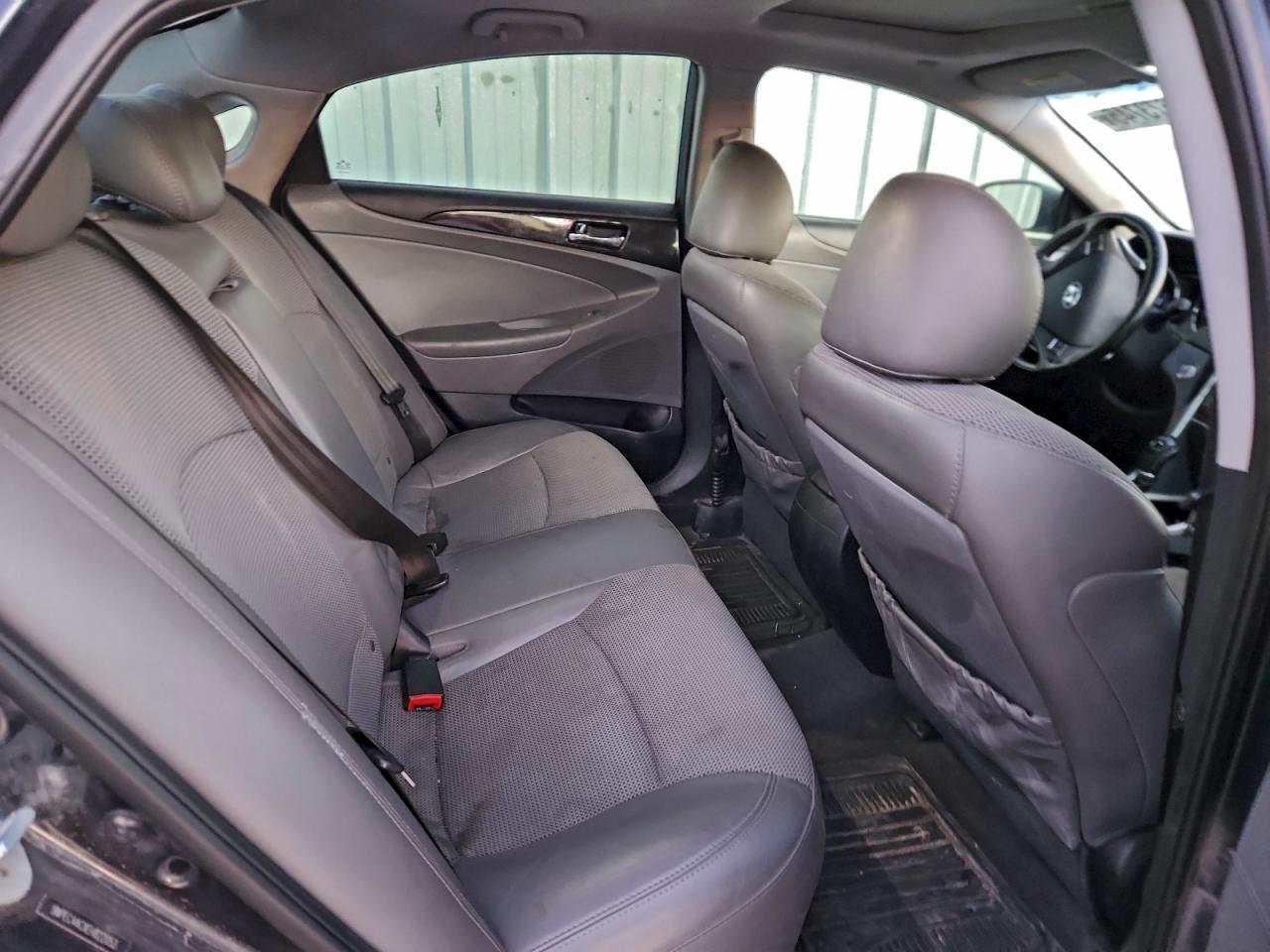2014 HYUNDAI SONATA SE photo 10