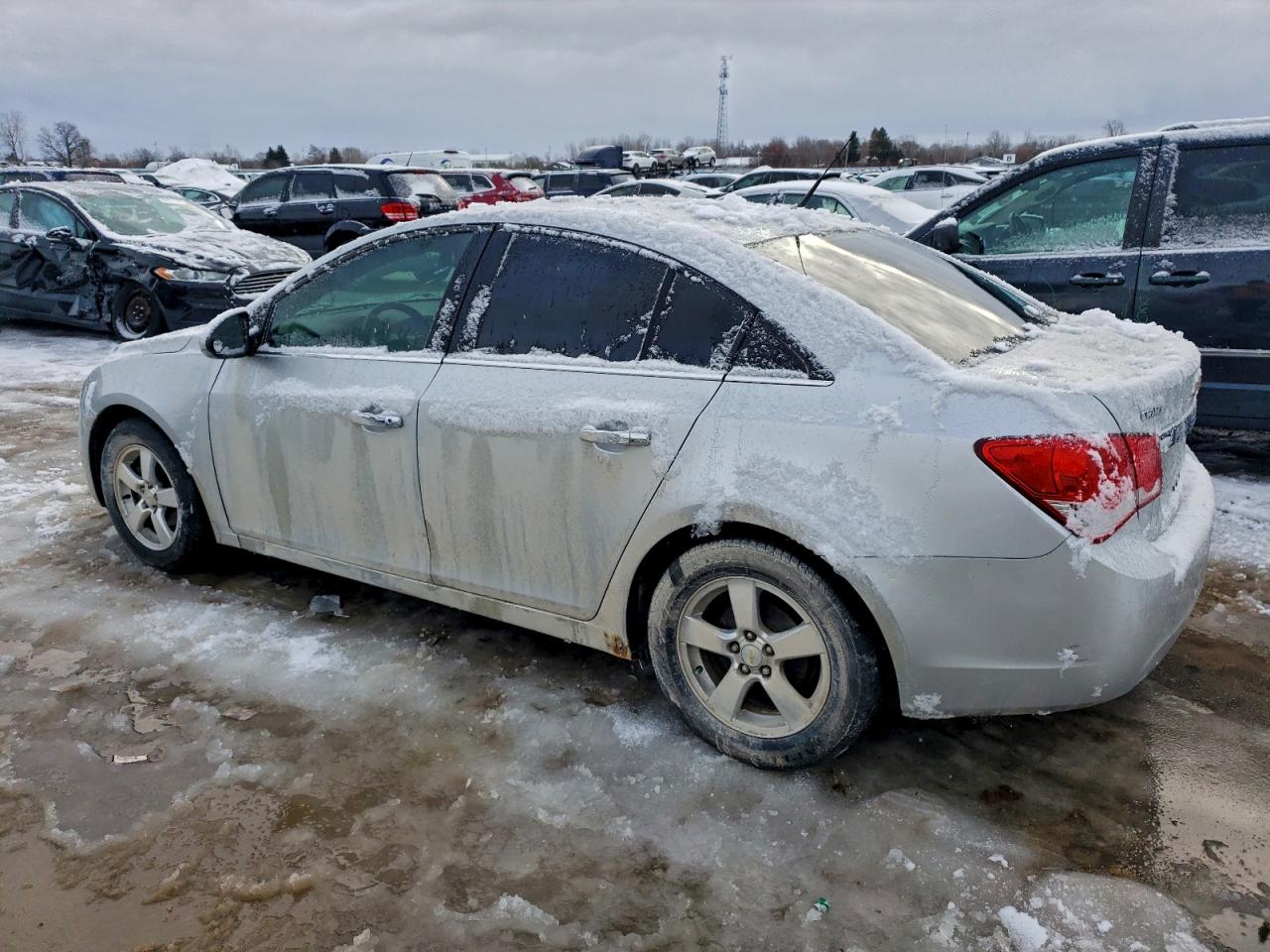 2011 CHEVROLET CRUZE LT photo 2