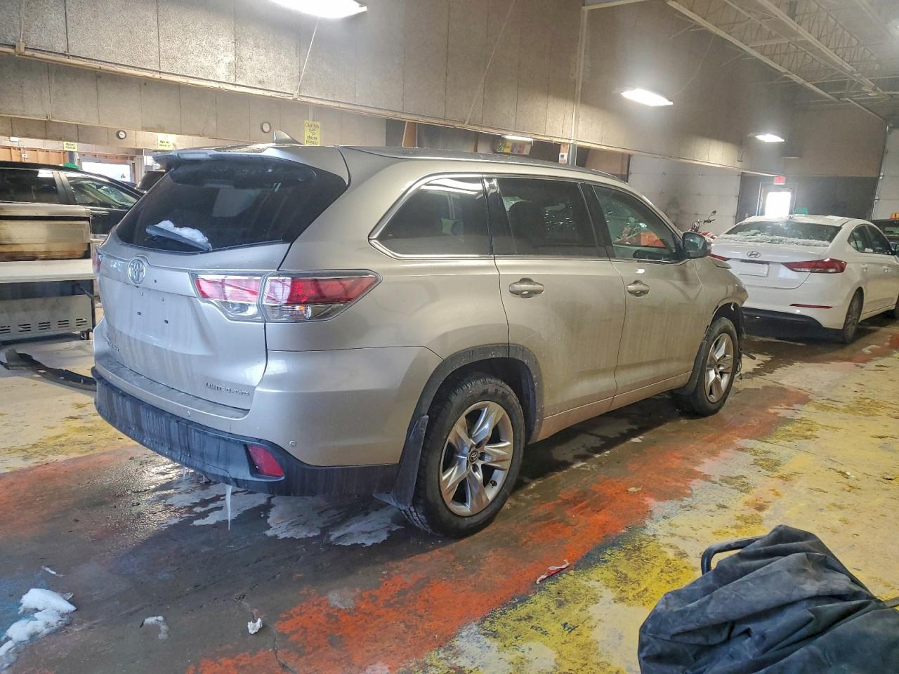 2016 TOYOTA HIGHLANDER LIMITED photo 3