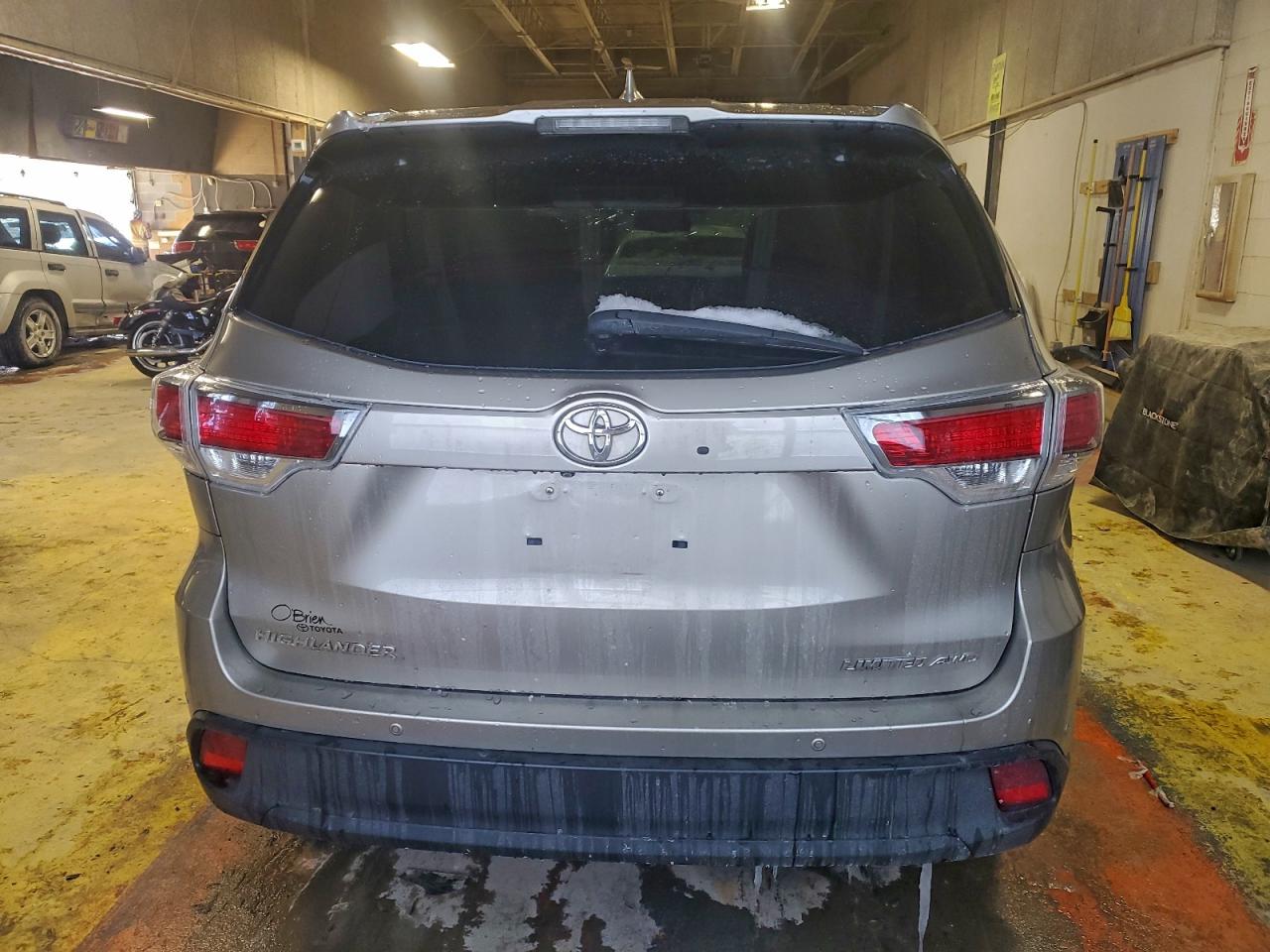 2016 TOYOTA HIGHLANDER LIMITED photo 6