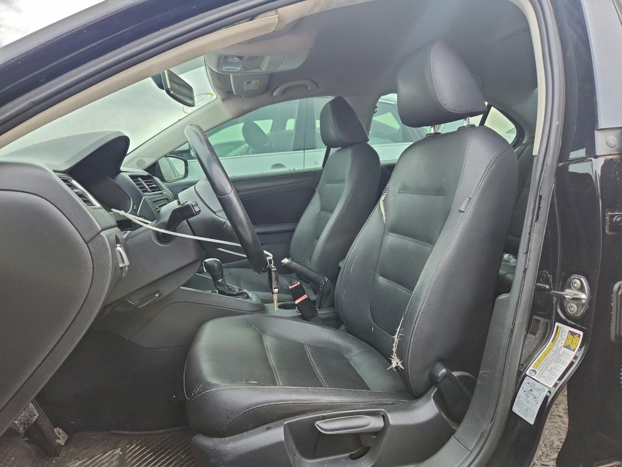 2012 VOLKSWAGEN JETTA SE photo 7