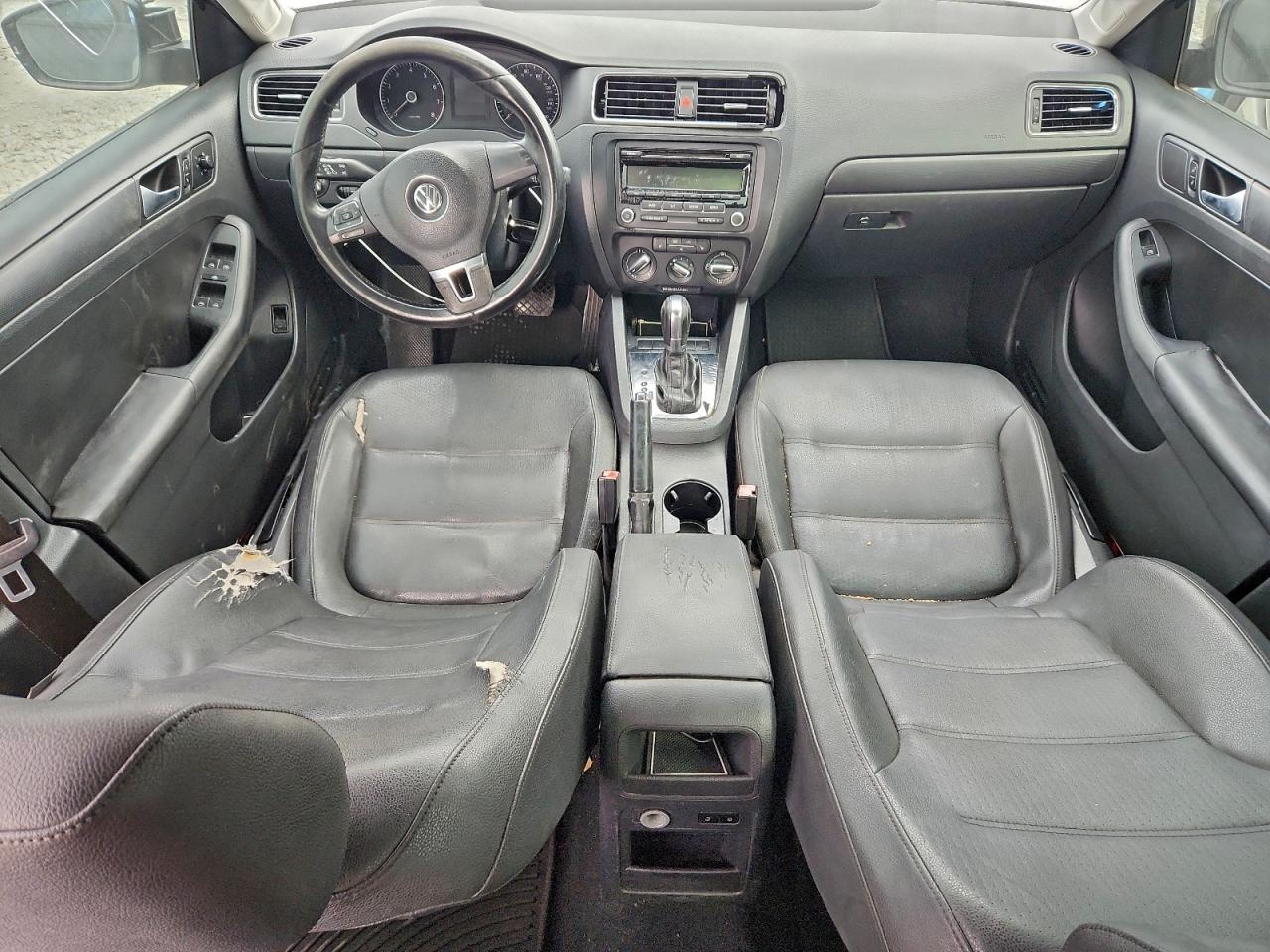 2012 VOLKSWAGEN JETTA SE photo 8