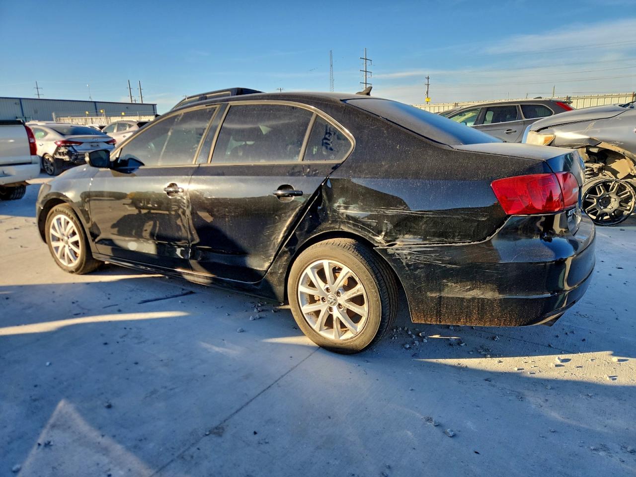2012 VOLKSWAGEN JETTA SE photo 2