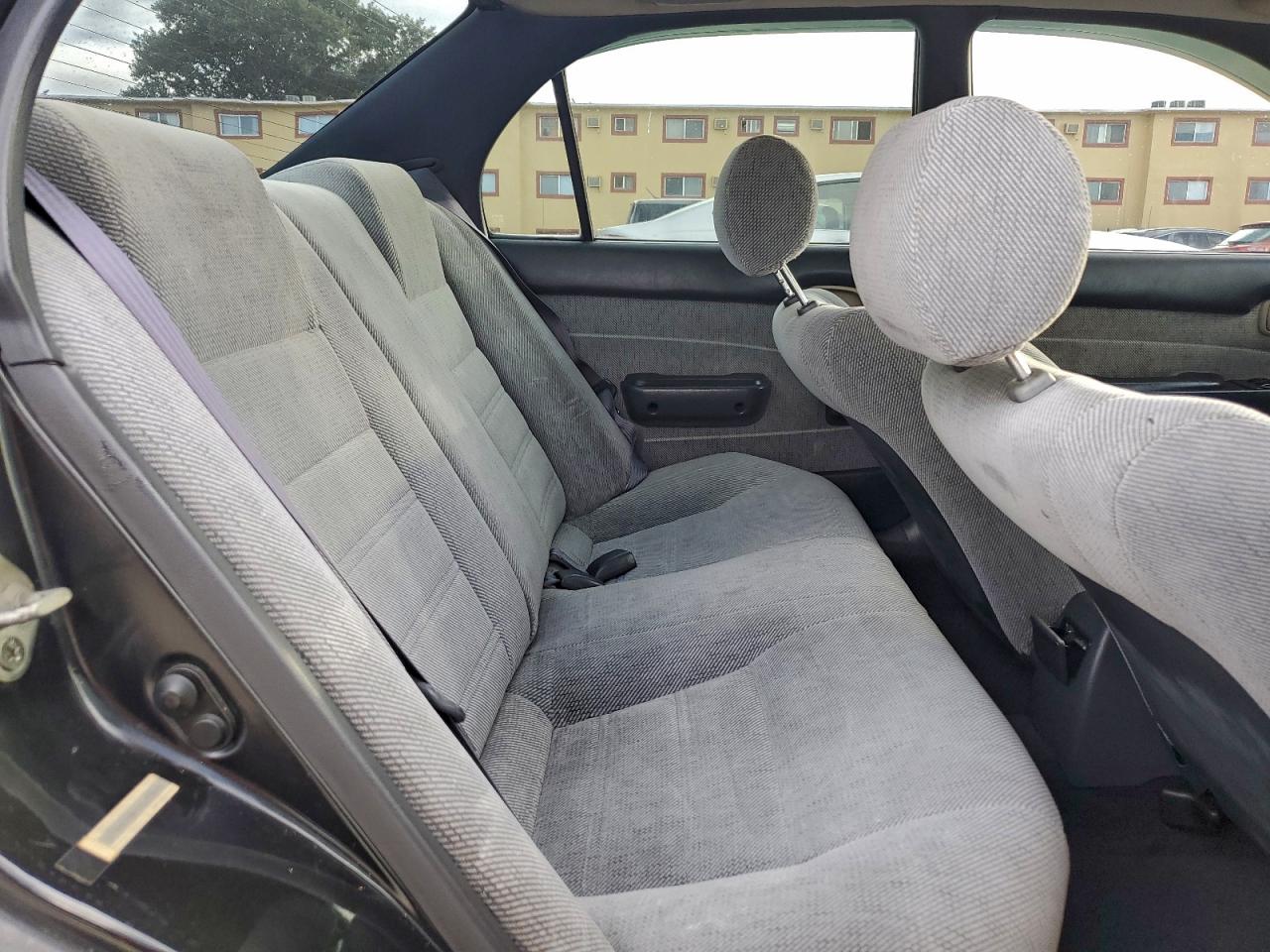 1995 TOYOTA COROLLA LE photo 10