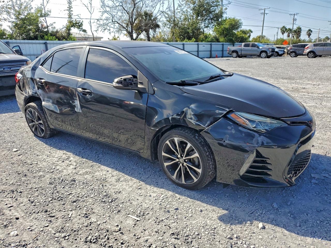 2018 TOYOTA COROLLA L photo 4