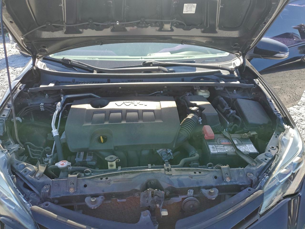 2018 TOYOTA COROLLA L photo 11