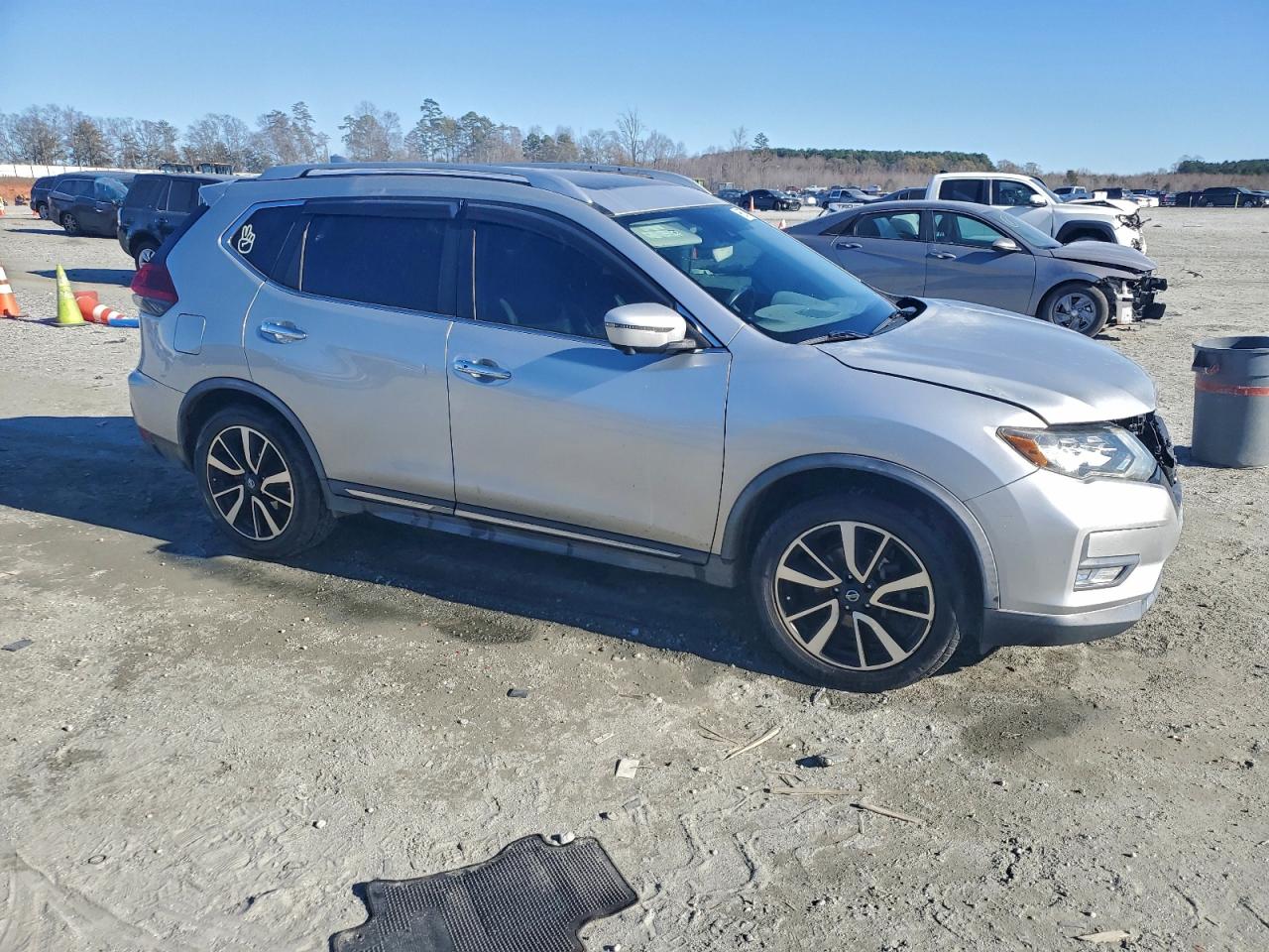 2018 NISSAN ROGUE SL photo 4