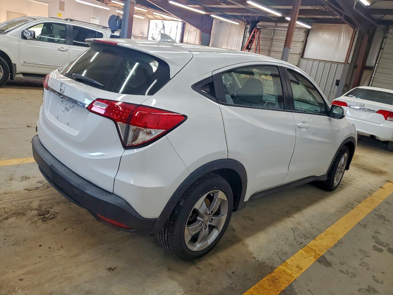 2021 HONDA HR-V LX photo 3