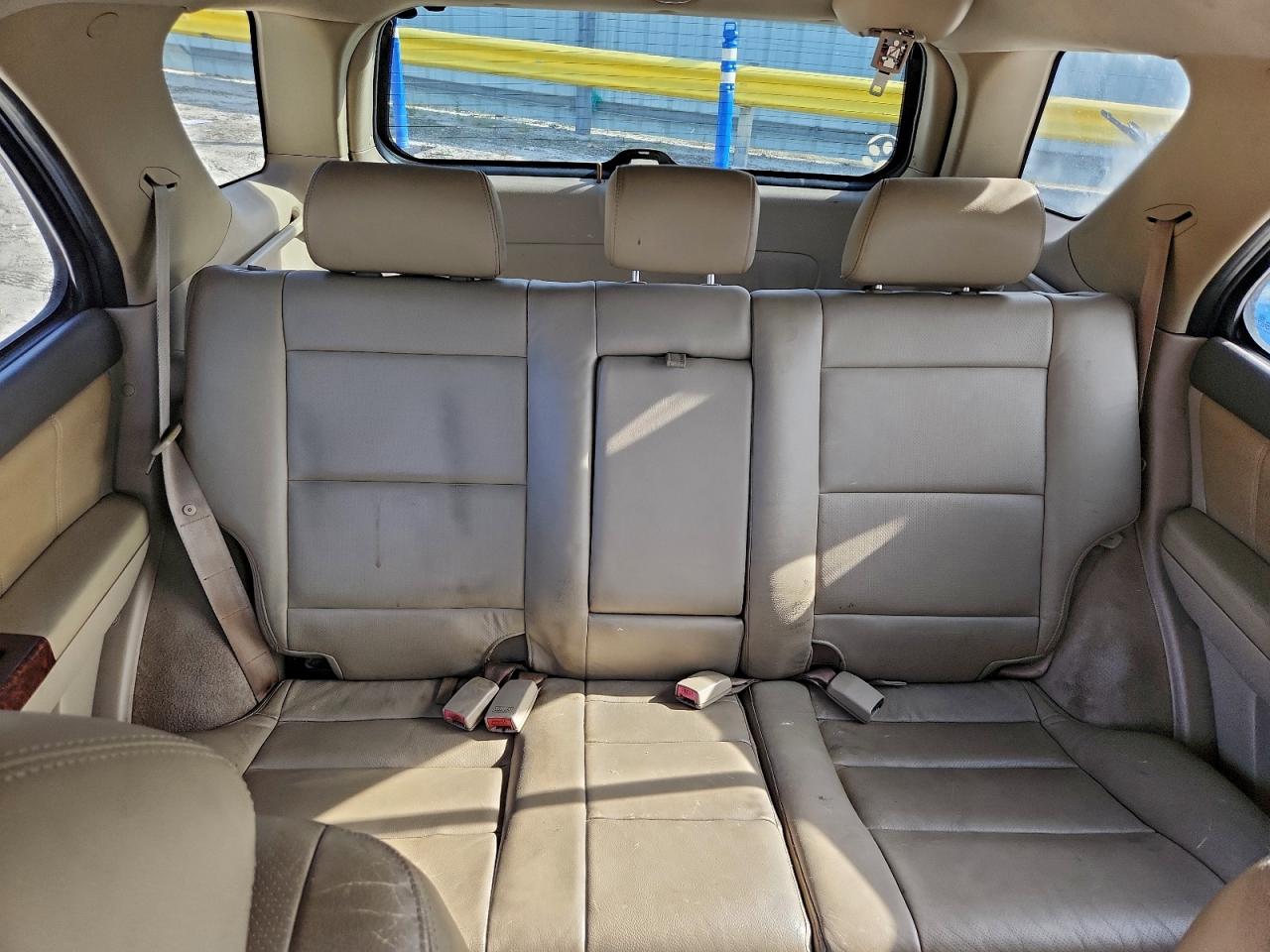 2005 KIA SORENTO EX photo 10