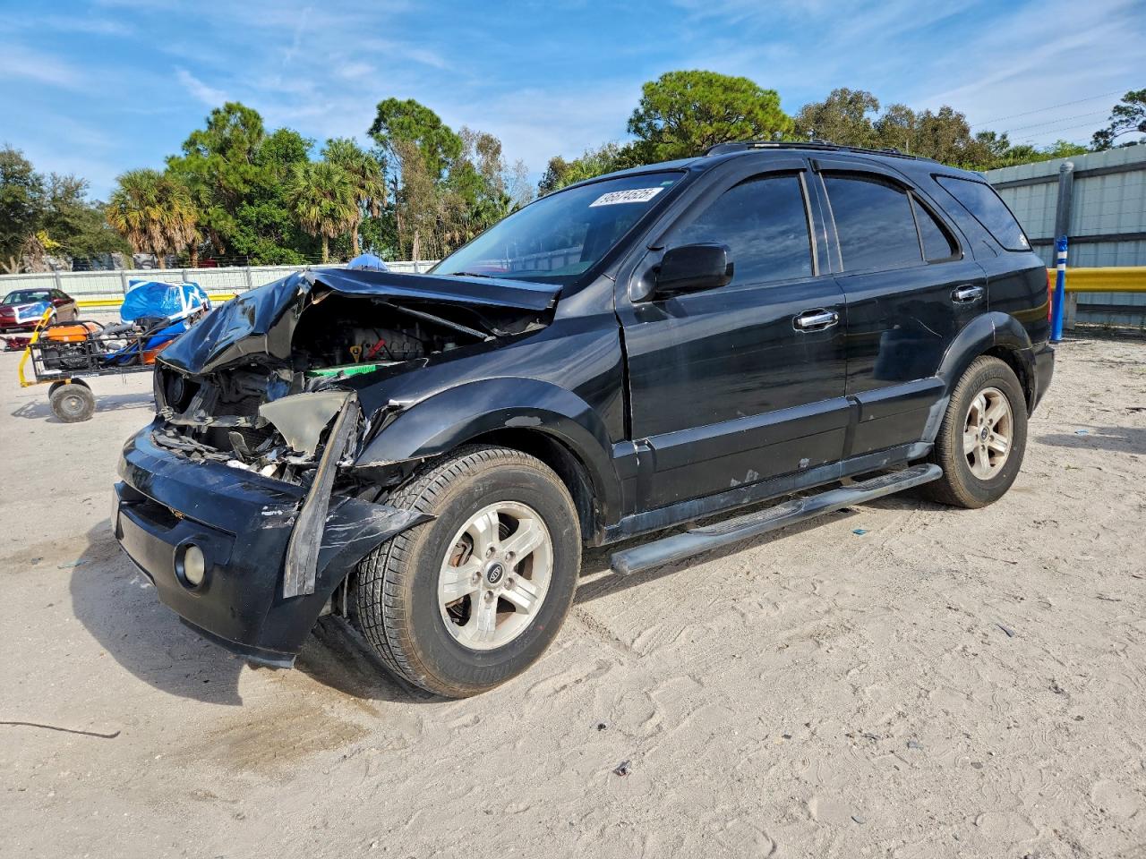 2005 KIA SORENTO EX — FRONT END damage — photo 1