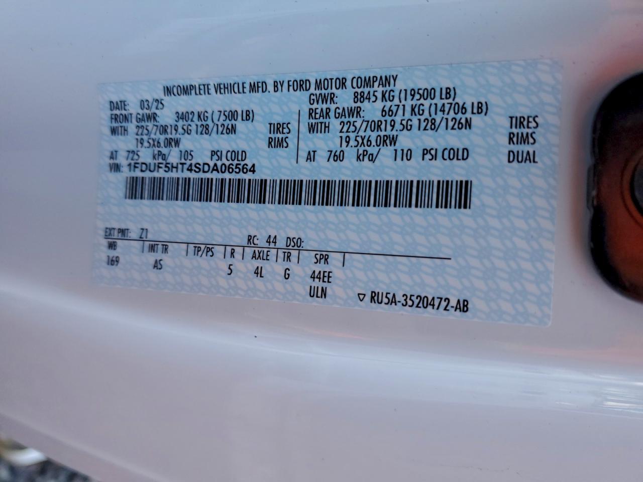 2025 FORD F550 SUPER DUTY BUCKET TRUCK photo 12
