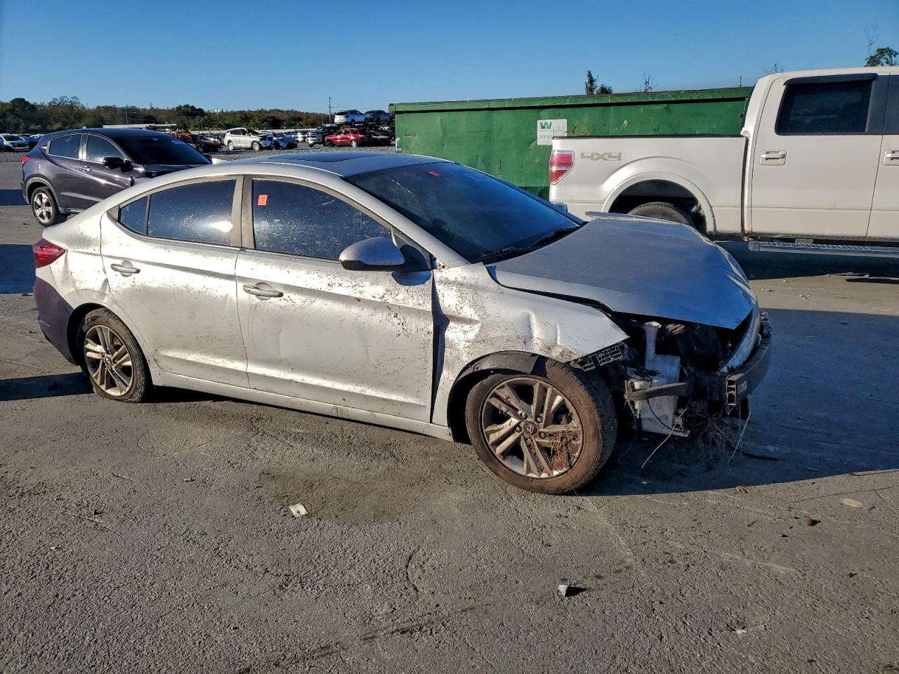 2019 HYUNDAI ELANTRA SEL photo 4