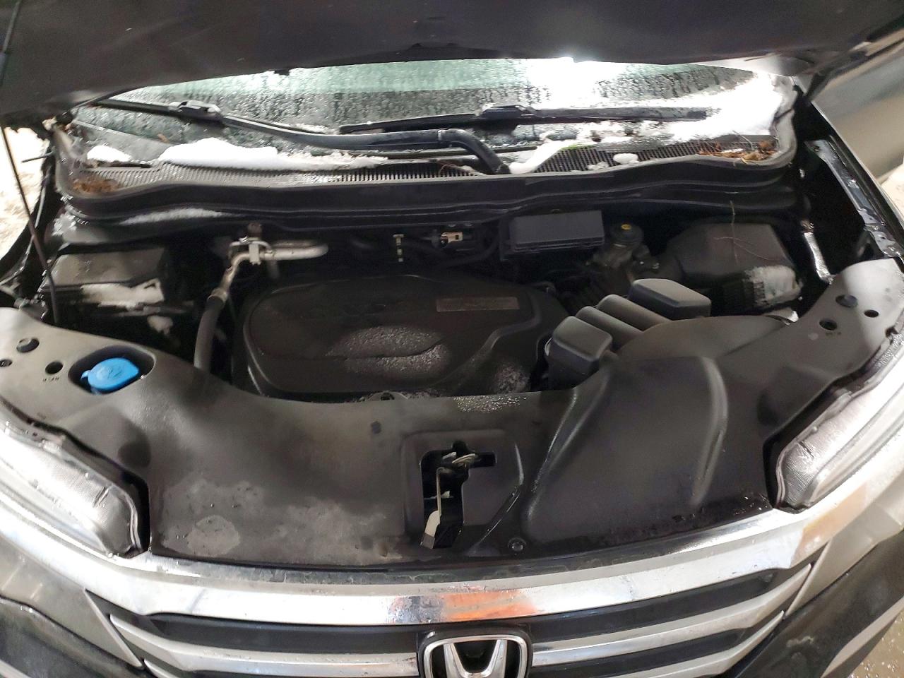 2016 HONDA PILOT EX photo 12