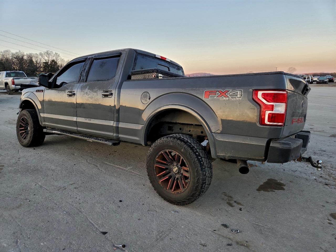 2018 FORD F150 SUPERCREW photo 2
