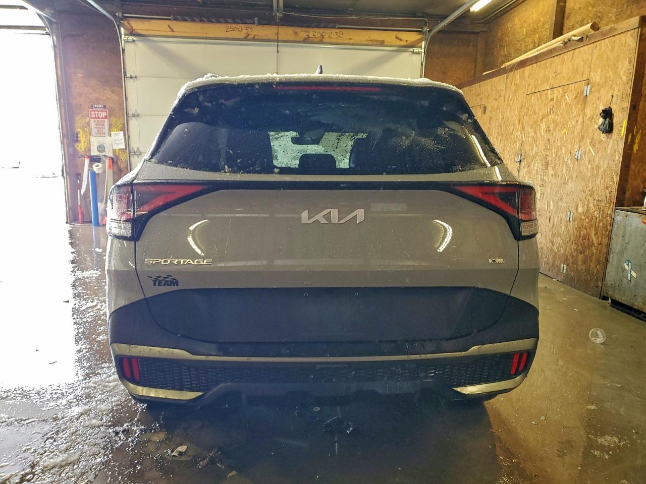 2023 KIA SPORTAGE X LINE photo 6