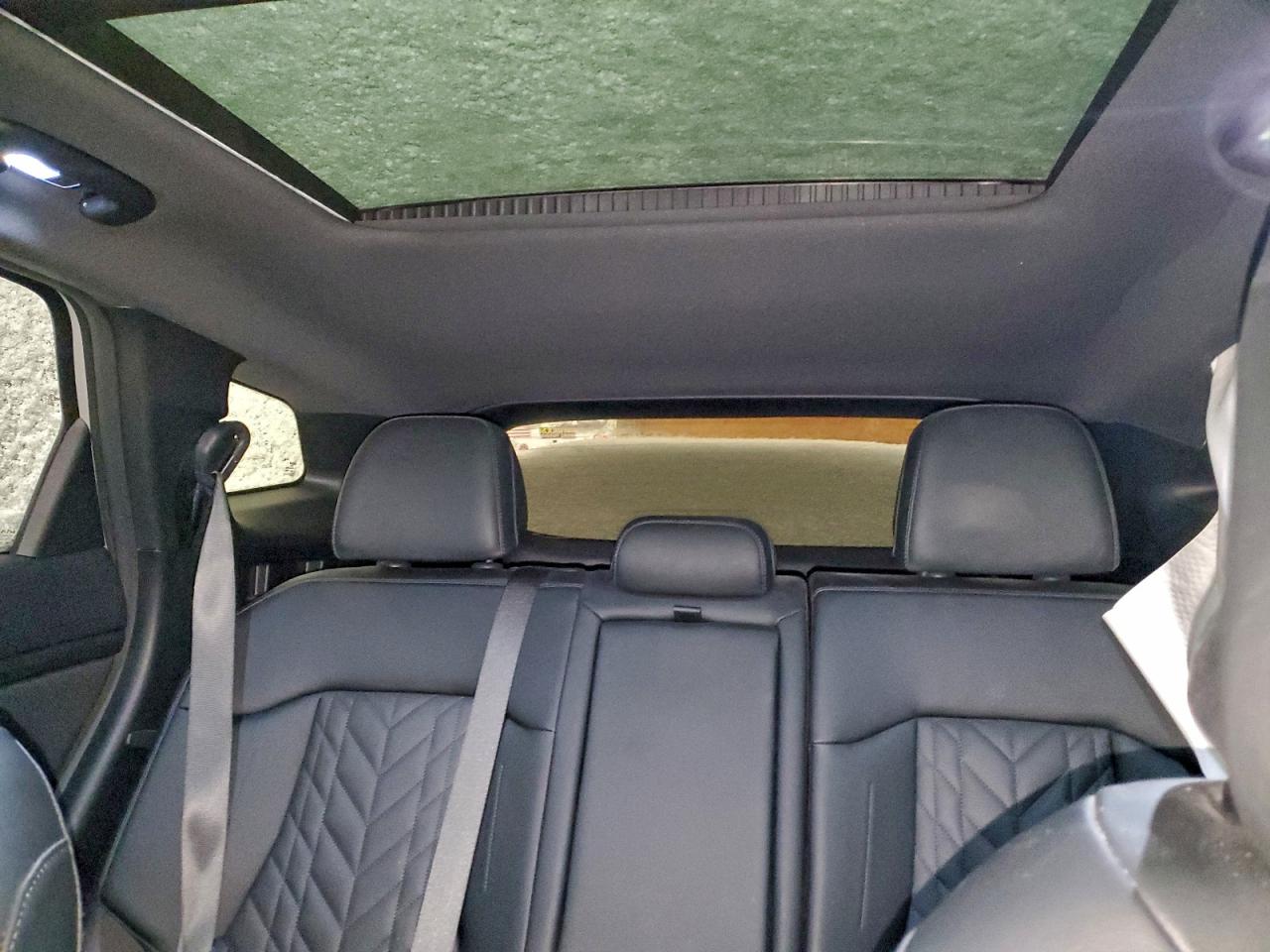 2023 KIA SPORTAGE X LINE photo 10