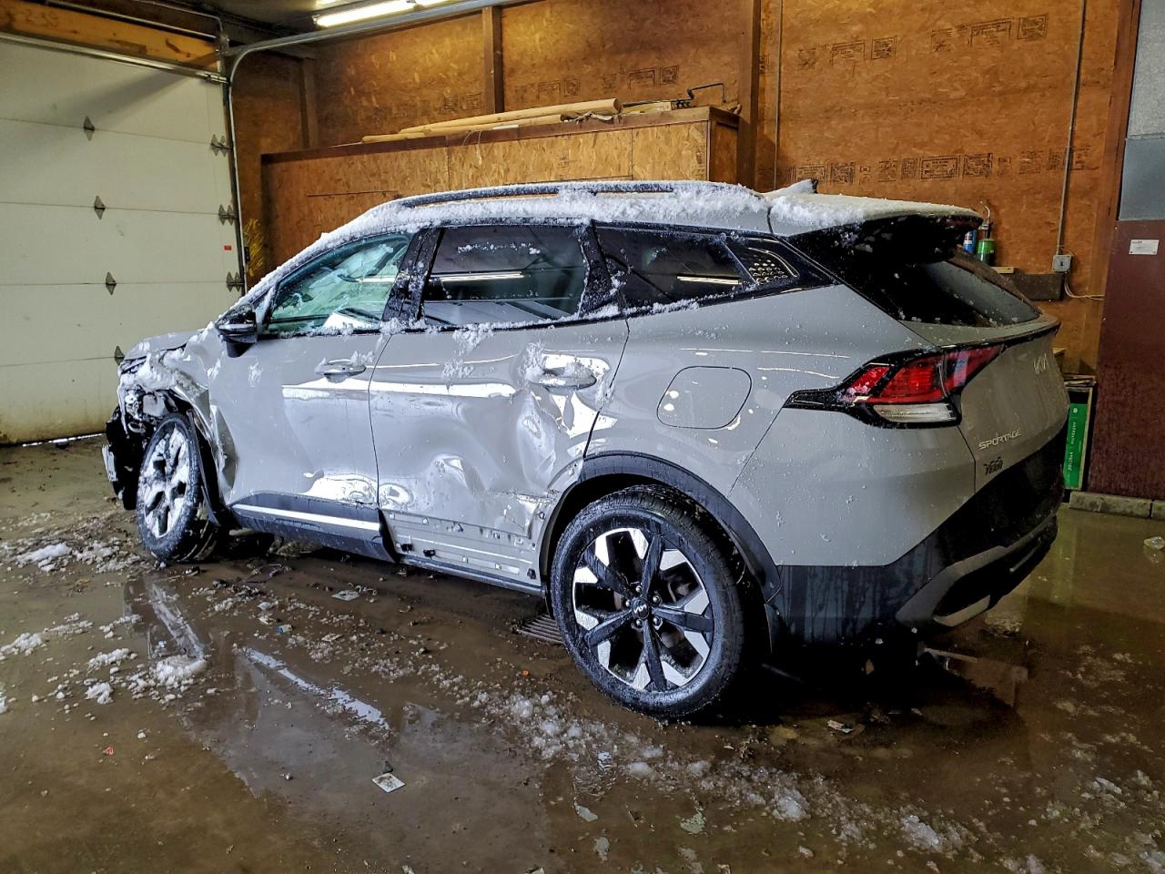 2023 KIA SPORTAGE X LINE photo 2