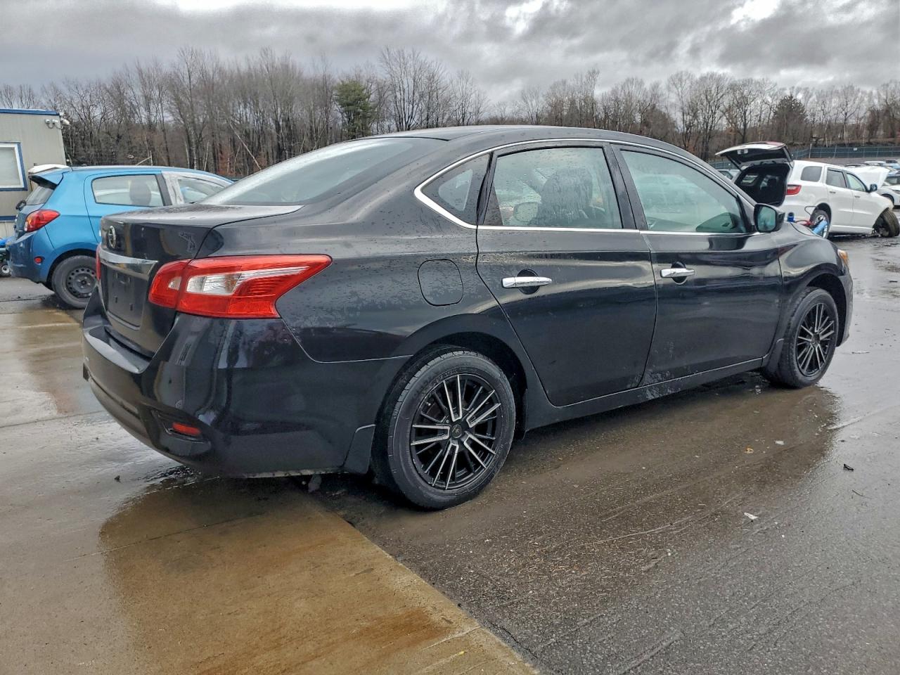 2016 NISSAN SENTRA S photo 3