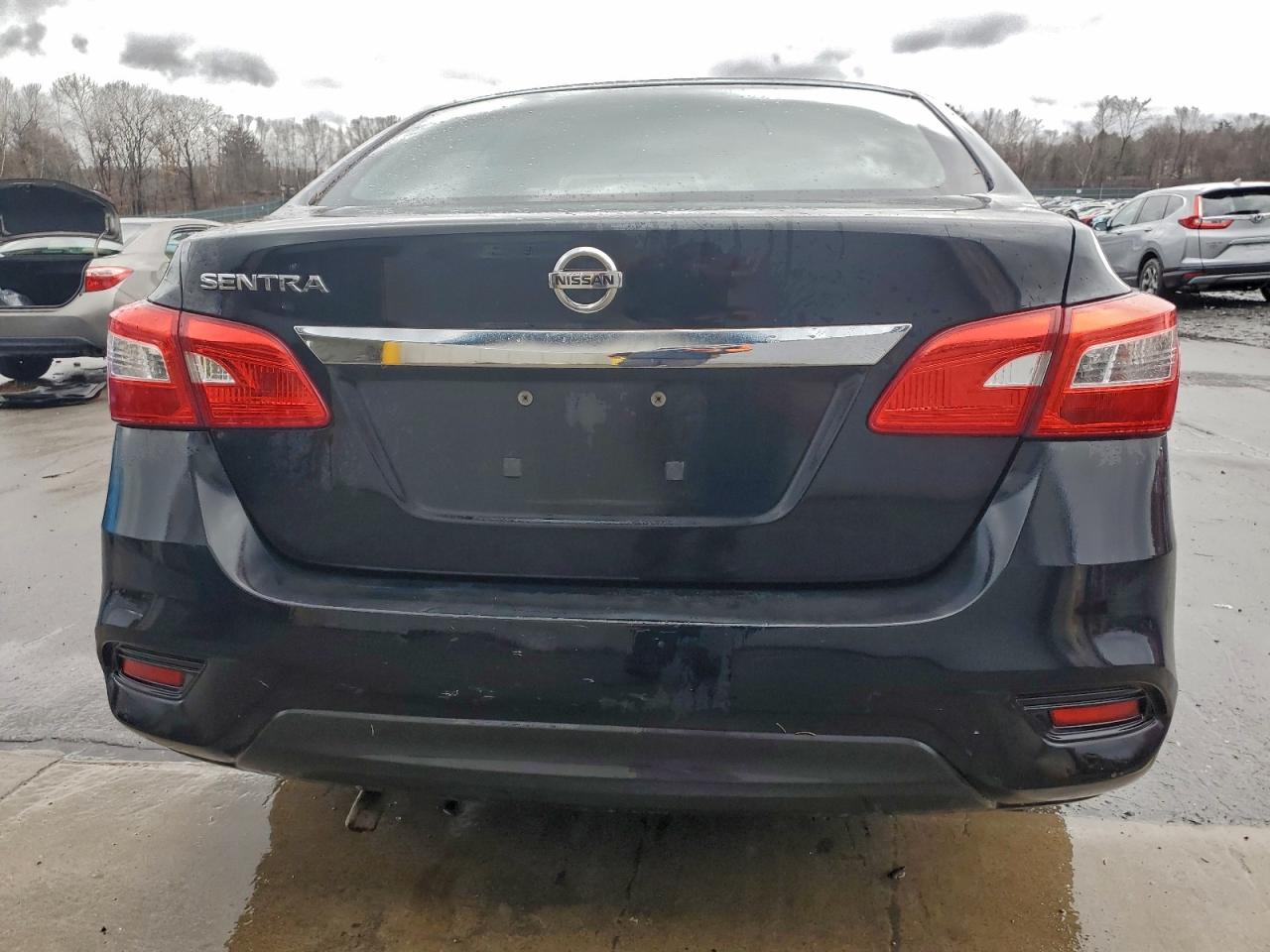 2016 NISSAN SENTRA S photo 6