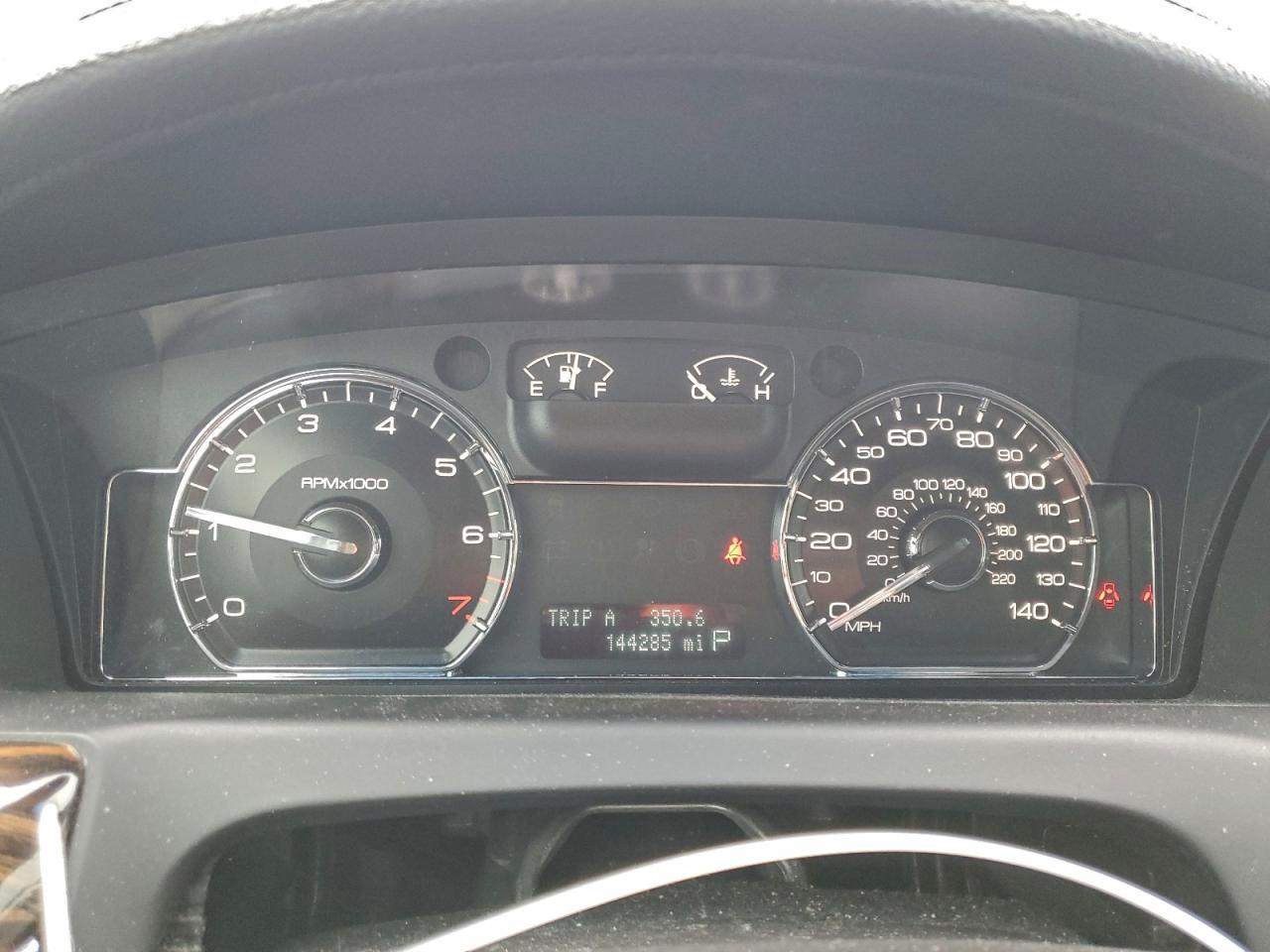 2009 LINCOLN MKS photo 9