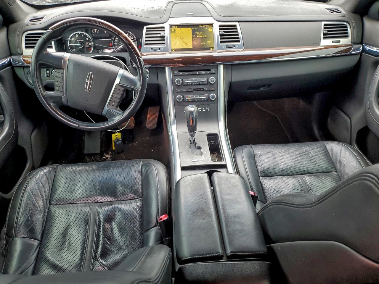 2009 LINCOLN MKS photo 8