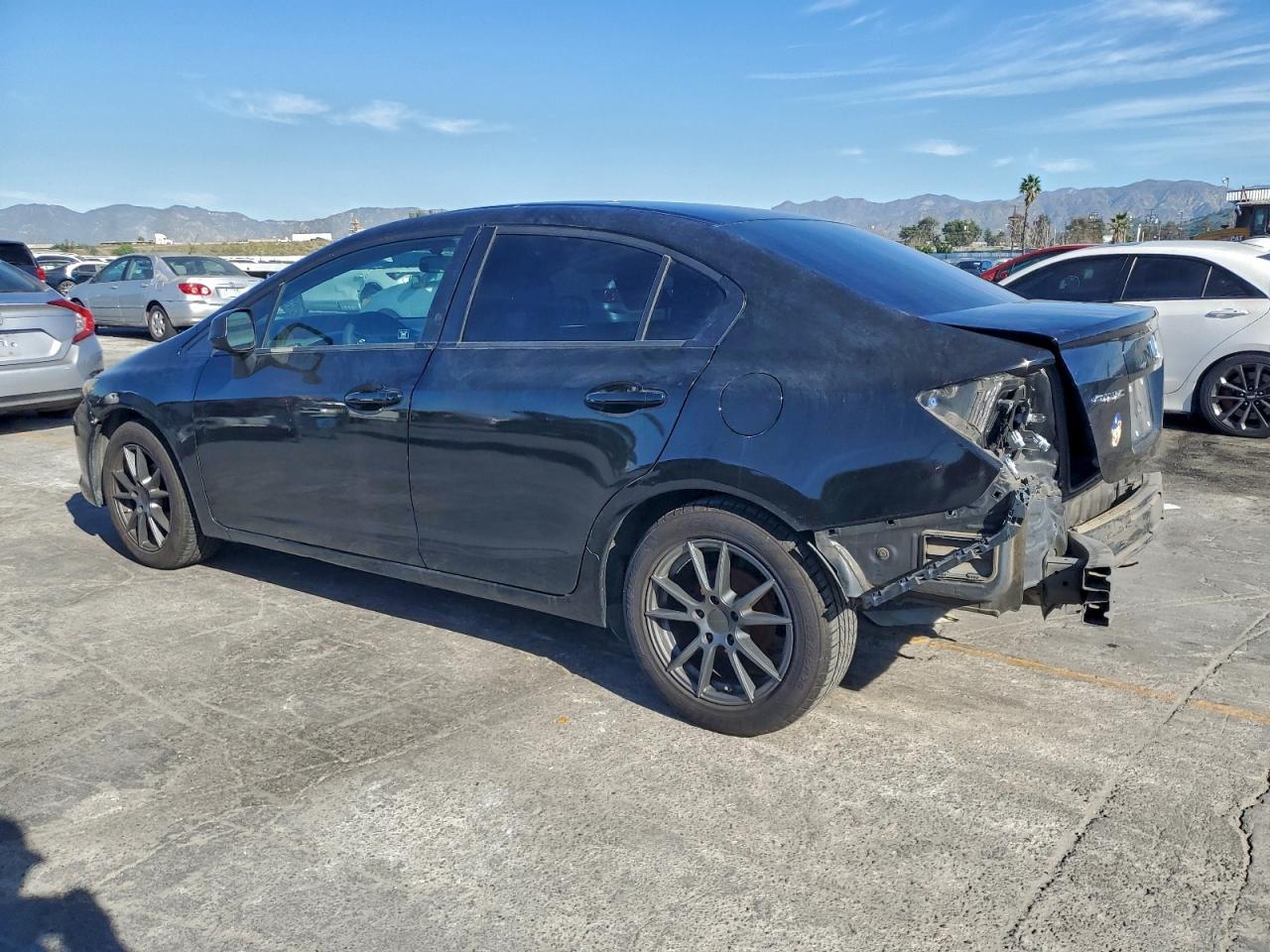 2012 HONDA CIVIC LX photo 2