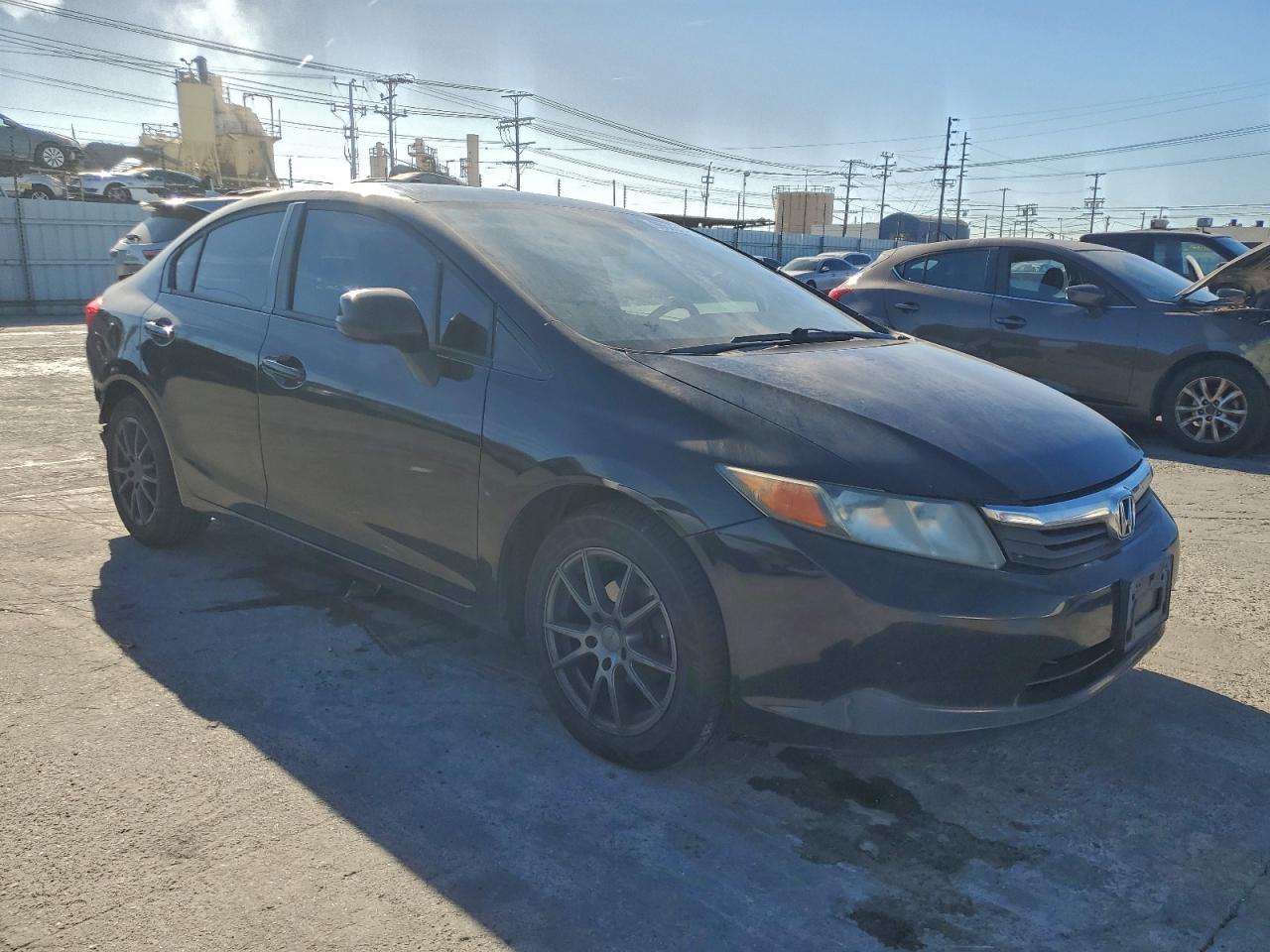 2012 HONDA CIVIC LX photo 4
