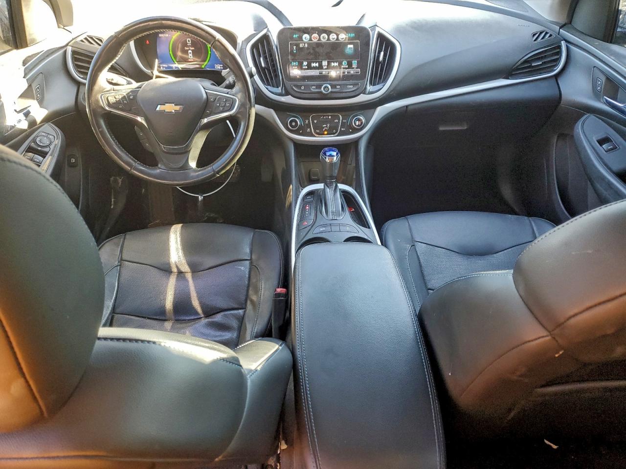 2017 CHEVROLET VOLT LT photo 8