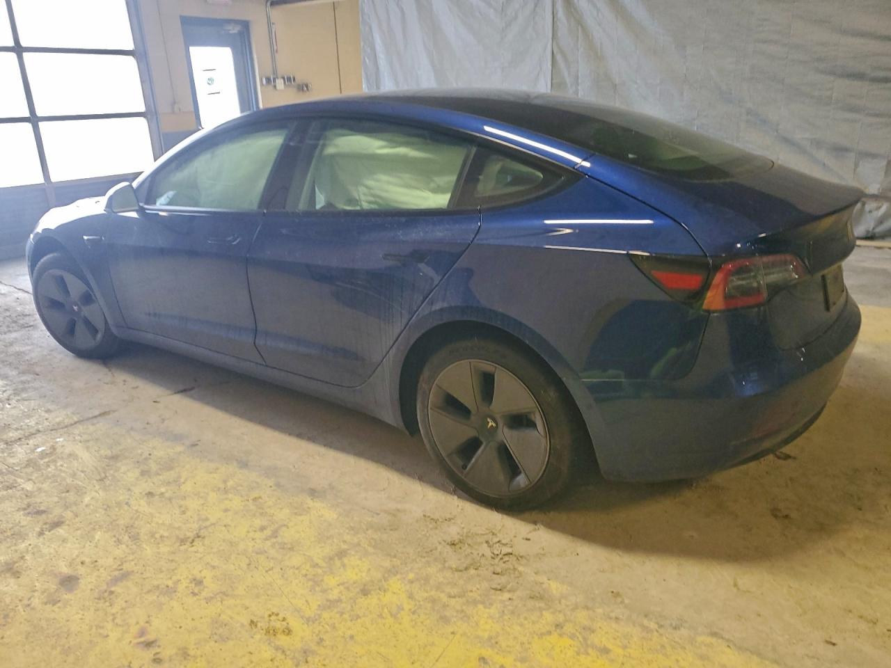 2022 TESLA MODEL 3 photo 2
